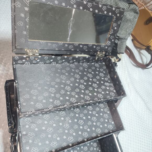 CABOODLES EUC BLACK ALIGATOR MAKEUP HARD CASE ORGANIZER BOX - Picture 5 of 10